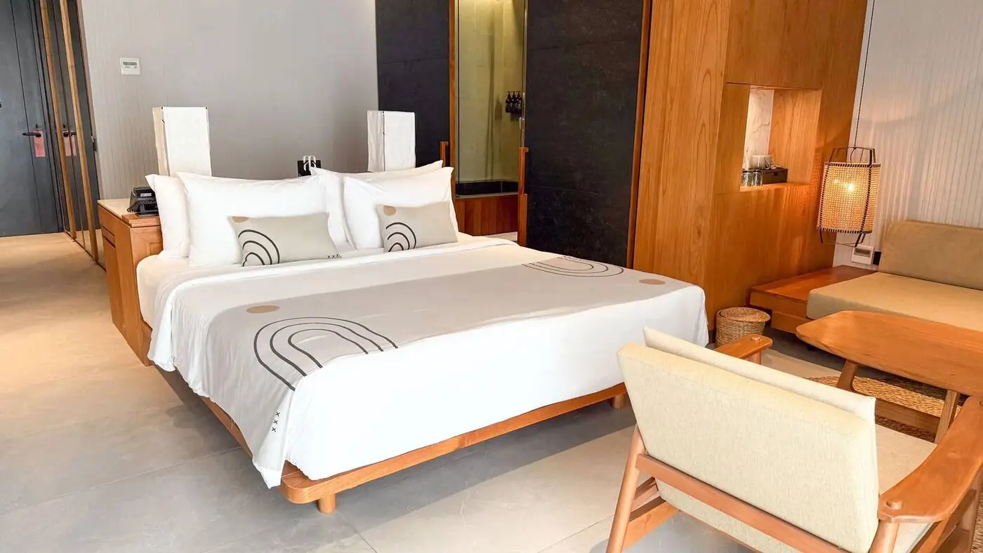 Premiere Suite Anagata Canggu - ranjang king