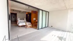 Premiere Suite Anagata Canggu - teras luas