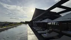 Public Area Anagata Canggu - kolam rooftop